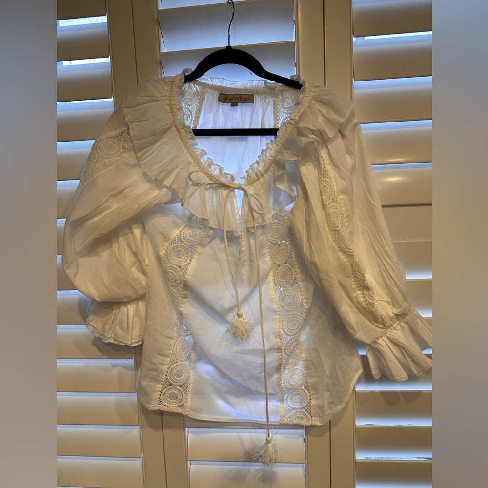 white cotton ruffle lace poet blouse